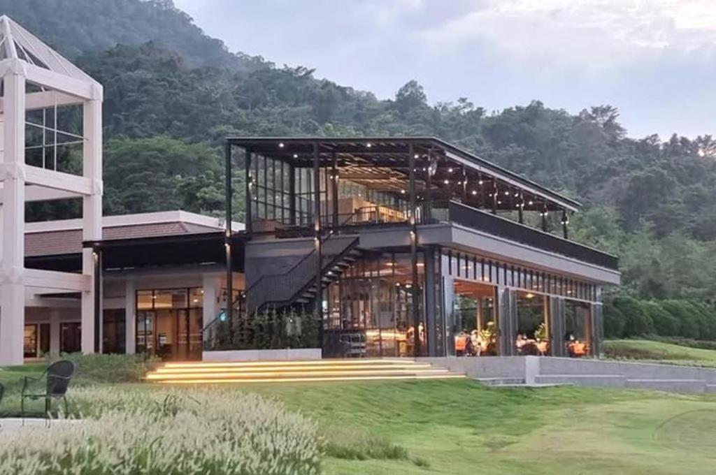 Royal Hills Golf Resort & Spa Nakhon Nayok Luaran gambar