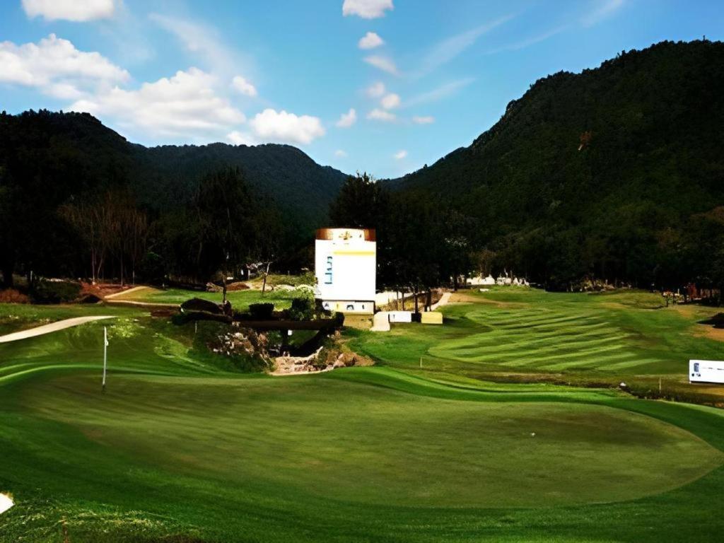 Royal Hills Golf Resort & Spa Nakhon Nayok Luaran gambar
